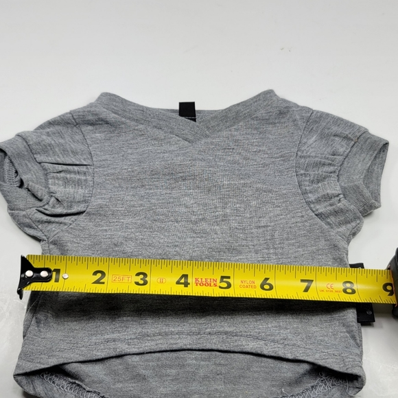 Chicago Blackhawks Dog Tee Shirt. - Picture 4 of 8